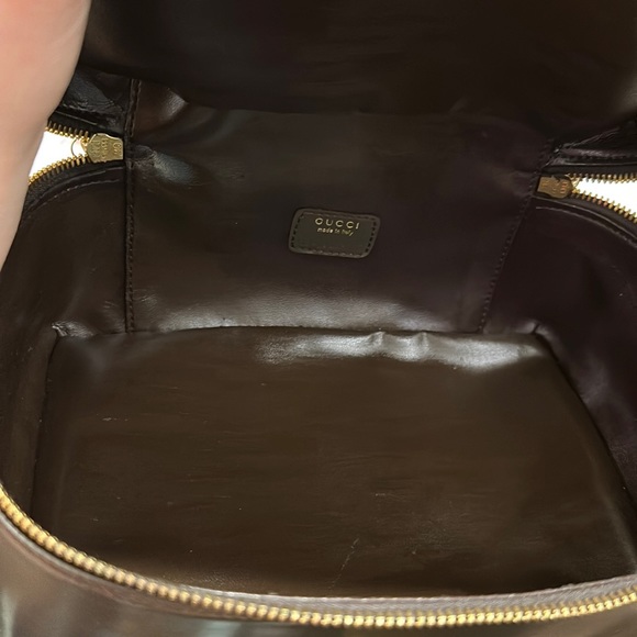 🤎Gucci Patent Leather Vanity Bag 🤎 - Picture 13 of 17